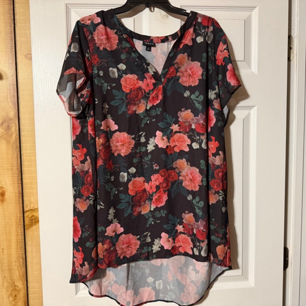 Torrid Floral High-Low Blouse 1X